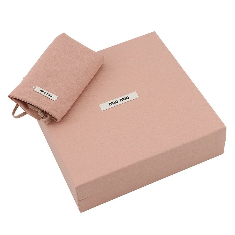 ミュウミュウ カチューシャ ロゴ パテントレザー 5IH025 Miu Miu ヘアアクセサリー