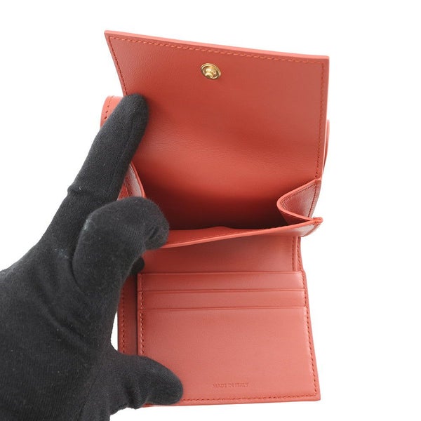 セリーヌ 三つ折り財布 トリオンフ スモール フラップウォレット 10D783 CELINE