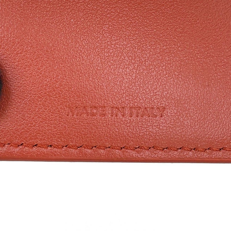 セリーヌ 三つ折り財布 トリオンフ スモール フラップウォレット 10D783 CELINE