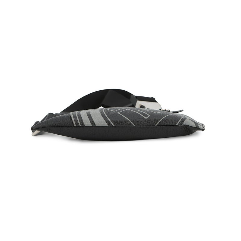 フェンディ ショルダーバッグ FFロゴスタンプ レザー 7VA437 FENDI バッグ ショルダーバッグ 黒 メンズ