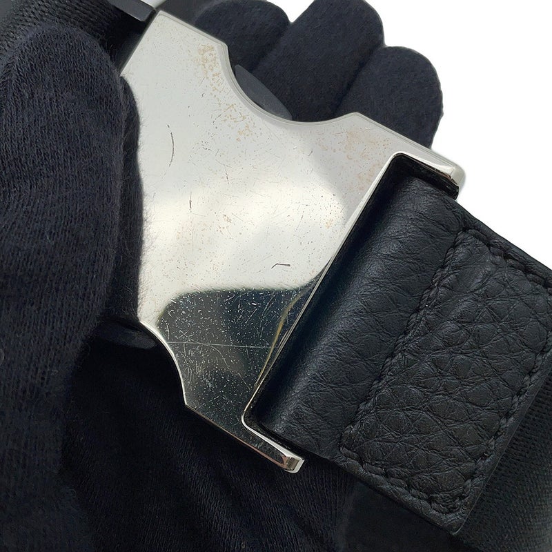 フェンディ ショルダーバッグ FFロゴスタンプ レザー 7VA437 FENDI バッグ ショルダーバッグ 黒 メンズ