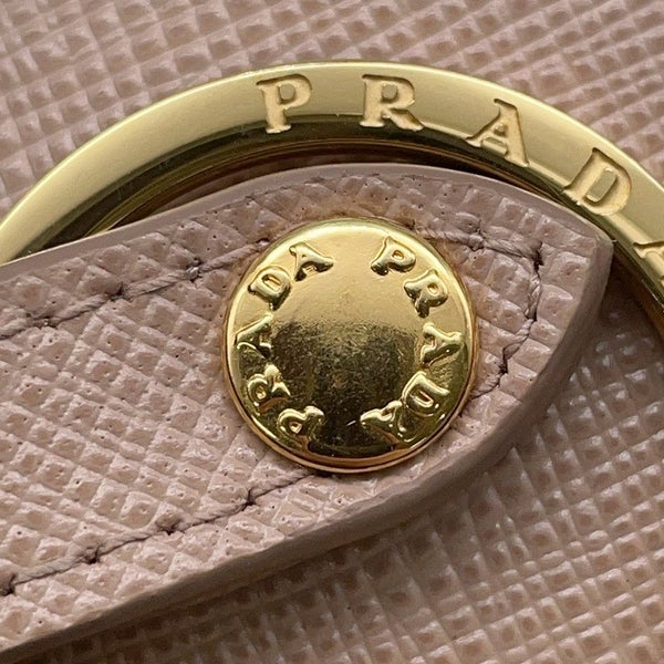 プラダ 4連キーケース サフィアーノ 1PG004 PRADA キーケース キーリング付き