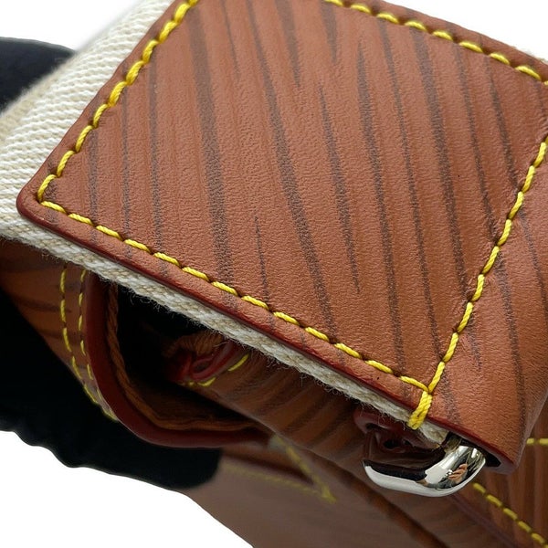 ルイヴィトン ショルダーバッグ エピXL/カーフレザー モンスリ・メッセンジャー M23097 LOUIS VUITTON ヴィトン バッグ