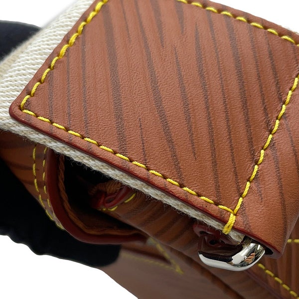ルイヴィトン ショルダーバッグ エピXL/カーフレザー モンスリ・メッセンジャー M23097 LOUIS VUITTON ヴィトン バッグ