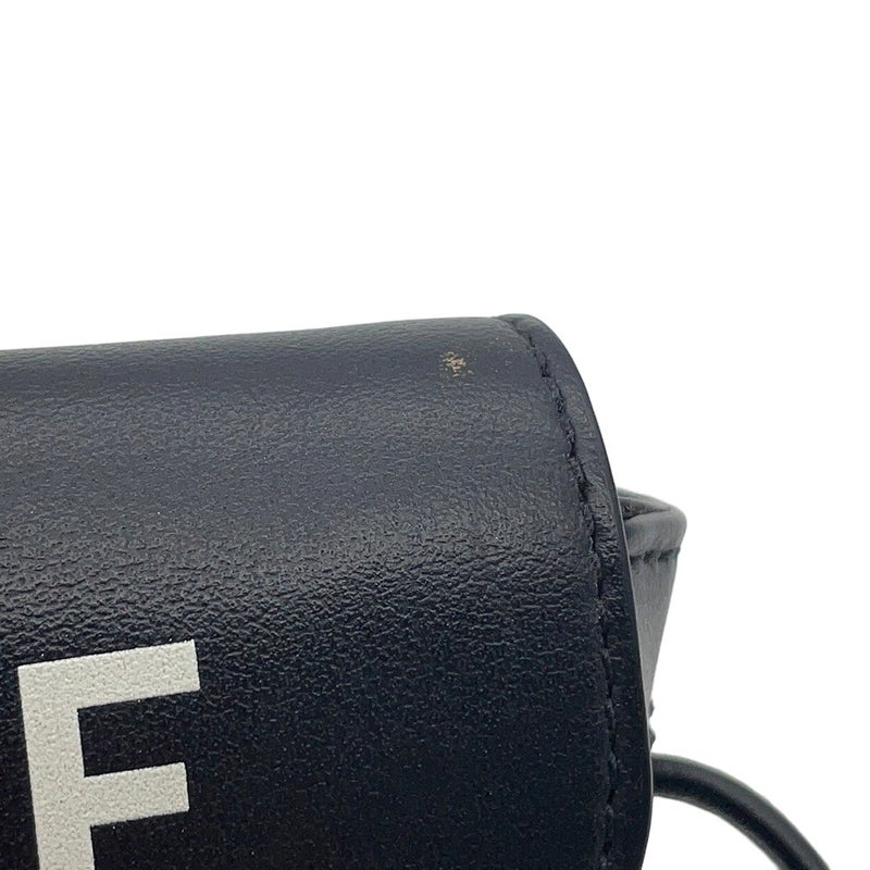 セリーヌ ショルダーバッグ ミニ トライアングル ロゴ レザー 10I193DMO CELINE ポシェット 黒