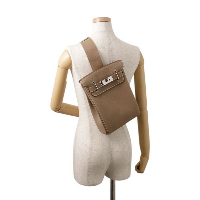 エルメス ボディバッグ ケリー アッカドPM エトゥープ/シルバー金具 トゴ W刻印 メンズ