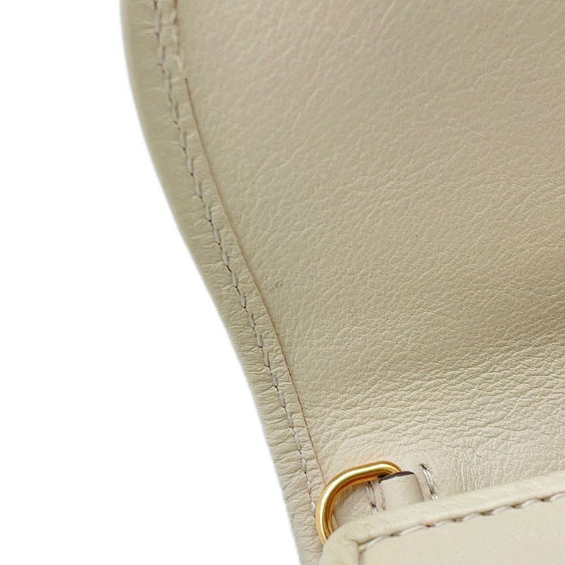 グッチ チェーンウォレット レザー ブロンディ  インターロッキングG ミディアム 725219 GUCCI 財布 白