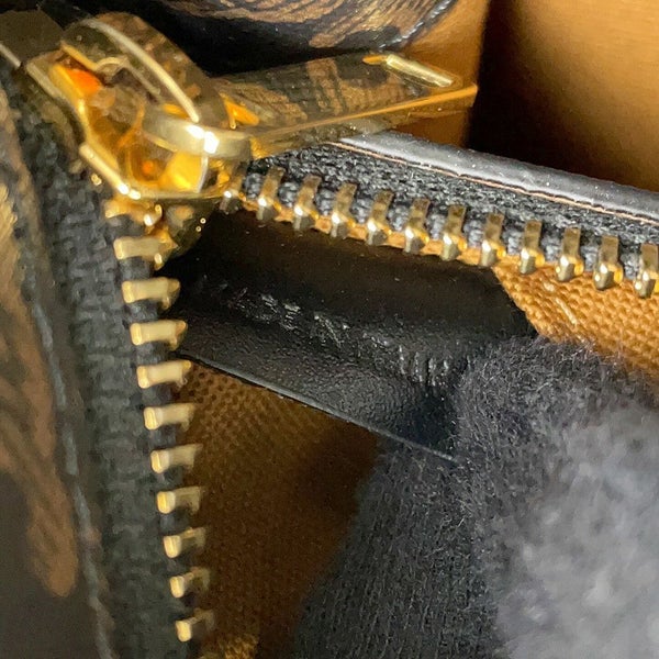 セリーヌ トートバッグ トリオンフ バーティカルカバ ミディアム 194432 CELINE 2wayショルダーバッグ 黒