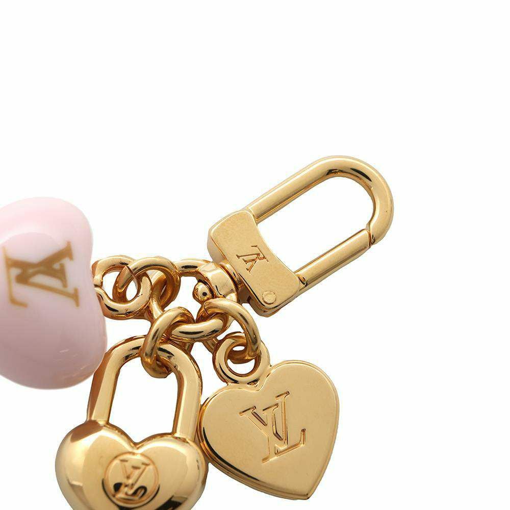 ルイヴィトン キーホルダー マイクロ チャーム・LV ハート M01554