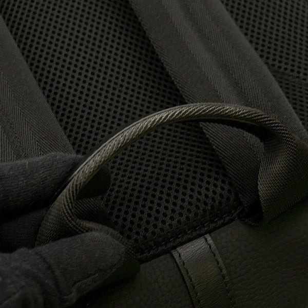 ルイヴィトン リュック トリヨンレザー クリストファー・スリムバックパック M58644 LOUIS VUITTON ヴィトン バッグ 黒 ブラック