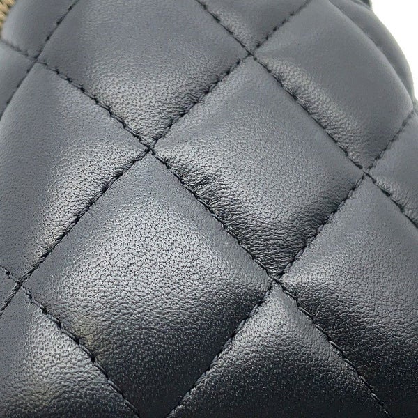 シャネル チェーンショルダーバッグ マトラッセ ココマーク フェイクパール ヴァニティ ラムスキン AP2199 CHANEL 黒