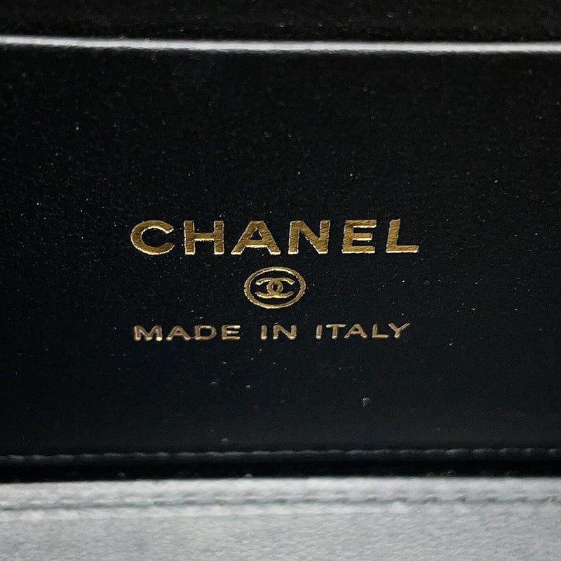 シャネル チェーンショルダーバッグ マトラッセ ココマーク フェイクパール ヴァニティ ラムスキン AP2199 CHANEL 黒