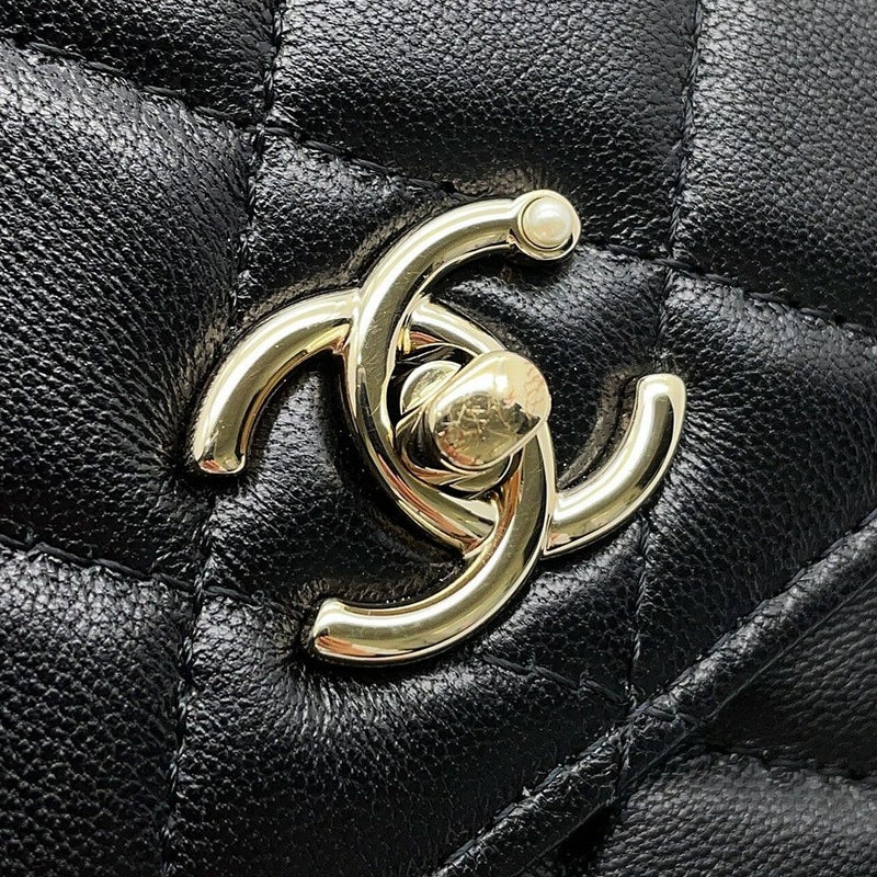 シャネル チェーンショルダーバッグ マトラッセ ココマーク フェイクパール ラムスキン AS5130 25/26年 クルーズ 黒