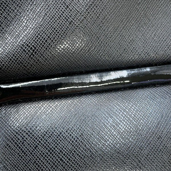 サルヴァトーレ・フェラガモ チェーンショルダーバッグ ヴァラ リボン パテント レザー 21C671 Ferragamo 黒