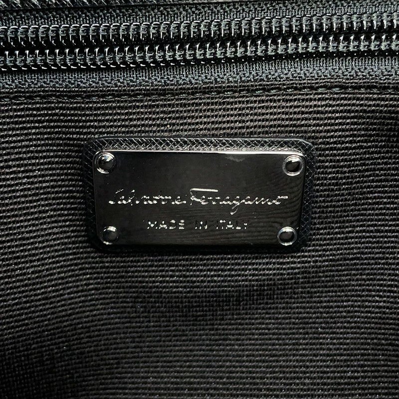 サルヴァトーレ・フェラガモ チェーンショルダーバッグ ヴァラ リボン パテント レザー 21C671 Ferragamo 黒