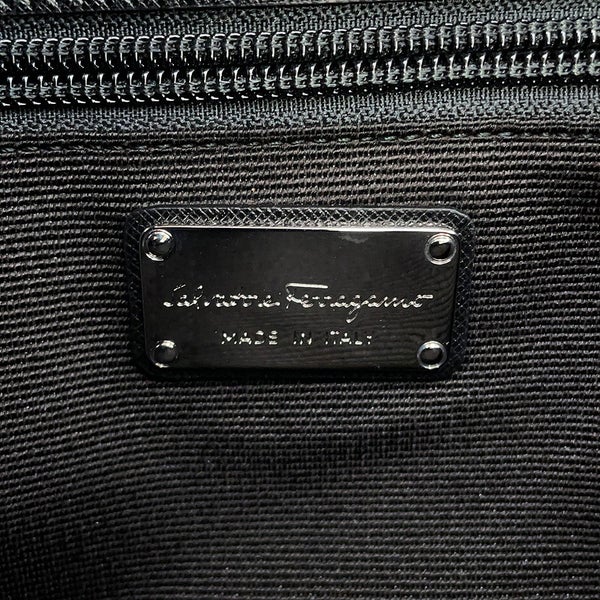 サルヴァトーレ・フェラガモ チェーンショルダーバッグ ヴァラ リボン パテント レザー 21C671 Ferragamo 黒