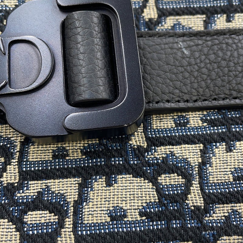 クリスチャン・ディオール ショルダーバッグ オブリーク サドル バーティカルポーチ Christian Dior 黒 トロッター
