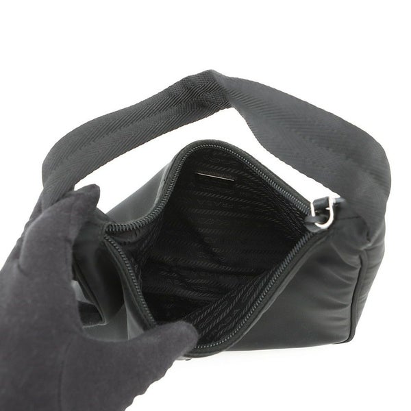 プラダ ハンドバッグ  Re-Edition 2000 Re-Nylon トライアングルロゴ ナイロン PRADA ミニバッグ 黒