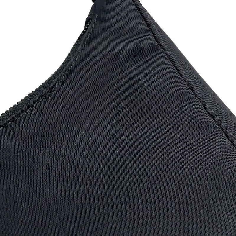 プラダ ハンドバッグ  Re-Edition 2000 Re-Nylon トライアングルロゴ ナイロン PRADA ミニバッグ 黒