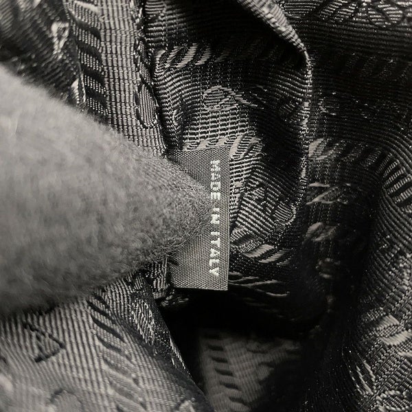 プラダ ハンドバッグ  Re-Edition 2000 Re-Nylon トライアングルロゴ ナイロン PRADA ミニバッグ 黒