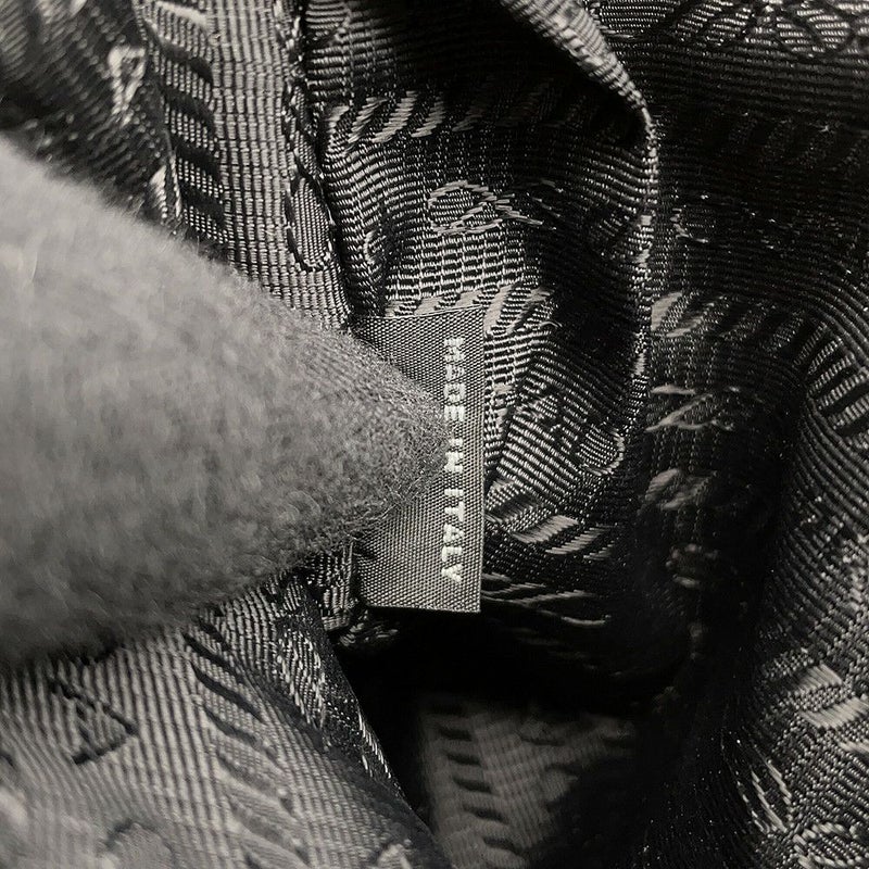 プラダ ハンドバッグ  Re-Edition 2000 Re-Nylon トライアングルロゴ ナイロン PRADA ミニバッグ 黒