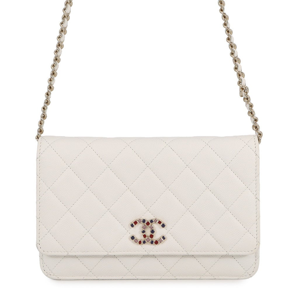 シャネル チェーンウォレット マトラッセ ココマーク ビジュー キャビアスキン CHANEL 財布 白 シャネル チェーンウォレット マトラッセ ココマーク ビジュー
