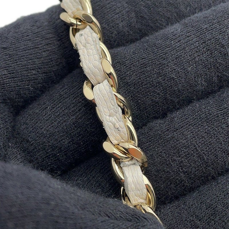 シャネル チェーンウォレット マトラッセ ココマーク ビジュー キャビアスキン CHANEL 財布 白