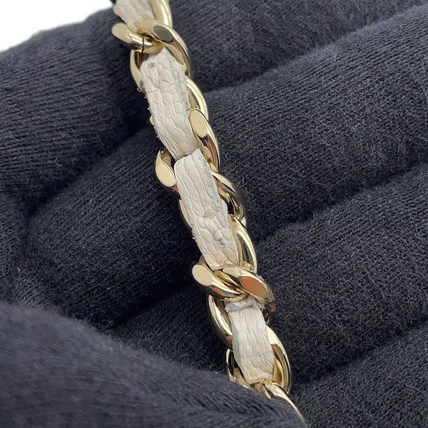 シャネル チェーンウォレット マトラッセ ココマーク ビジュー キャビアスキン CHANEL 財布 白