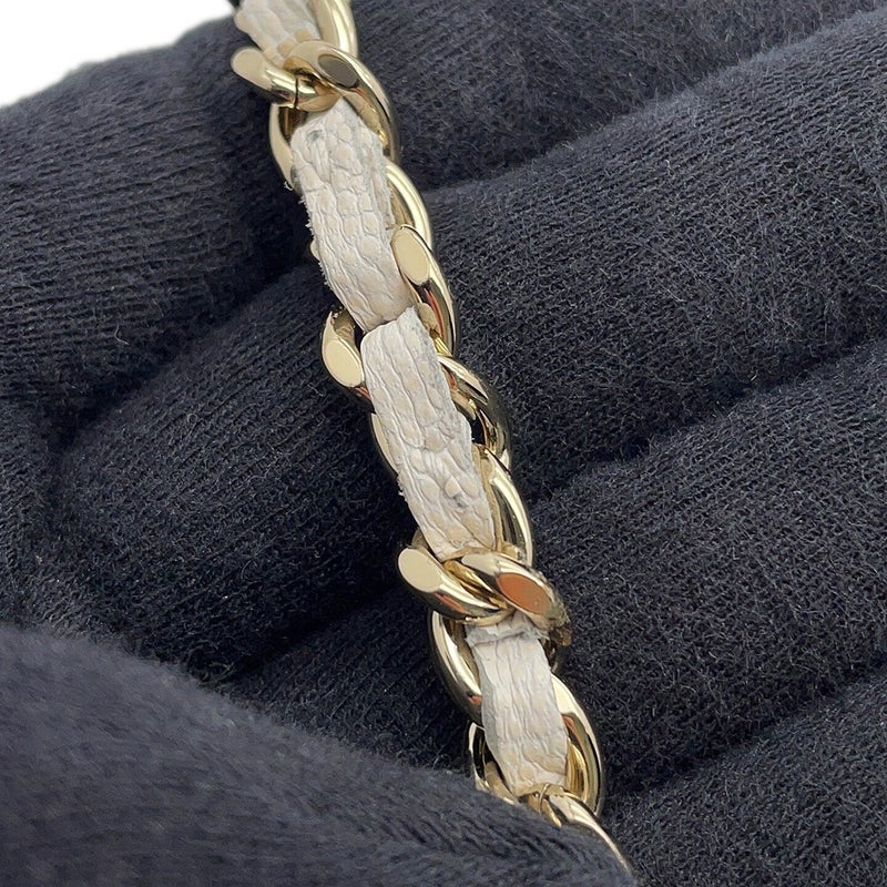 シャネル チェーンウォレット マトラッセ ココマーク ビジュー キャビアスキン CHANEL 財布 白