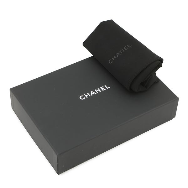 シャネル チェーンウォレット マトラッセ ココマーク ビジュー キャビアスキン CHANEL 財布 白