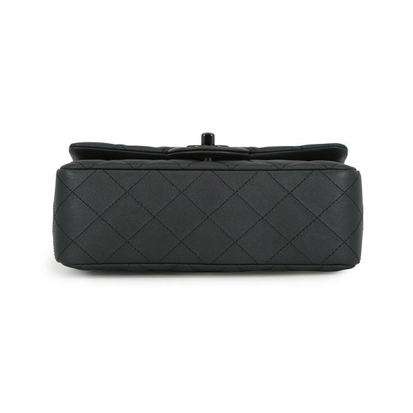 シャネル チェーンショルダーバッグ ココマーク ミニ マトラッセ 20 ラムスキン A69900 CHANEL 黒