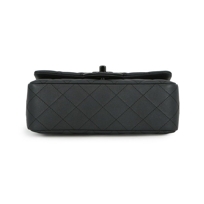 シャネル チェーンショルダーバッグ ココマーク ミニ マトラッセ 20 ラムスキン A69900 CHANEL 黒