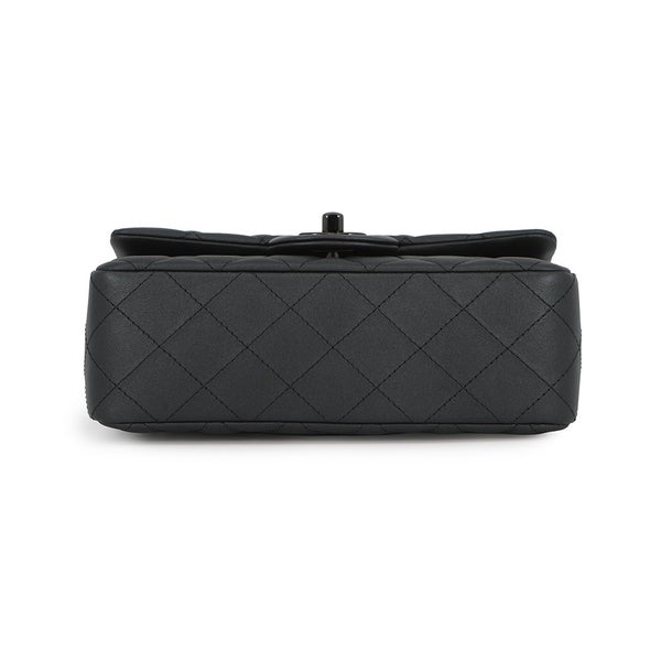 シャネル チェーンショルダーバッグ ココマーク ミニ マトラッセ 20 ラムスキン A69900 CHANEL 黒