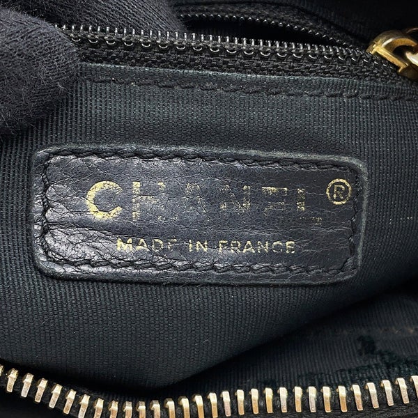 シャネル チェーンショルダーバッグ マトラッセ ココマーク キャビアスキン A20993 CHANEL バッグ ワンショルダー 黒