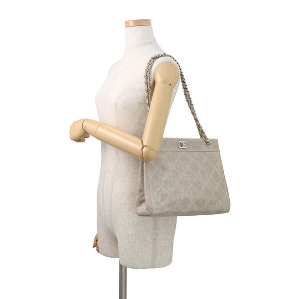 シャネル チェーンショルダーバッグ ココマーク マトラッセ コーティングキャンバス CHANEL
