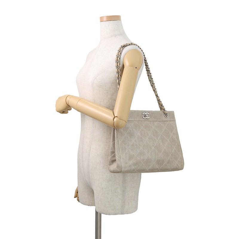 シャネル チェーンショルダーバッグ ココマーク マトラッセ コーティングキャンバス CHANEL