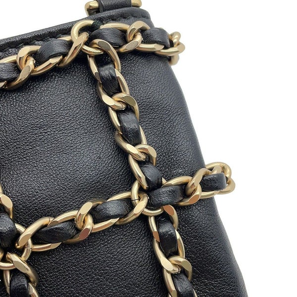 シャネル チェーンショルダーバッグ  チョコバー フォンケース ラムスキン AP1161 CHANEL 黒