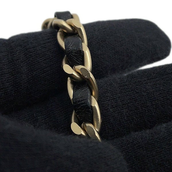 シャネル チェーンショルダーバッグ  チョコバー フォンケース ラムスキン AP1161 CHANEL 黒