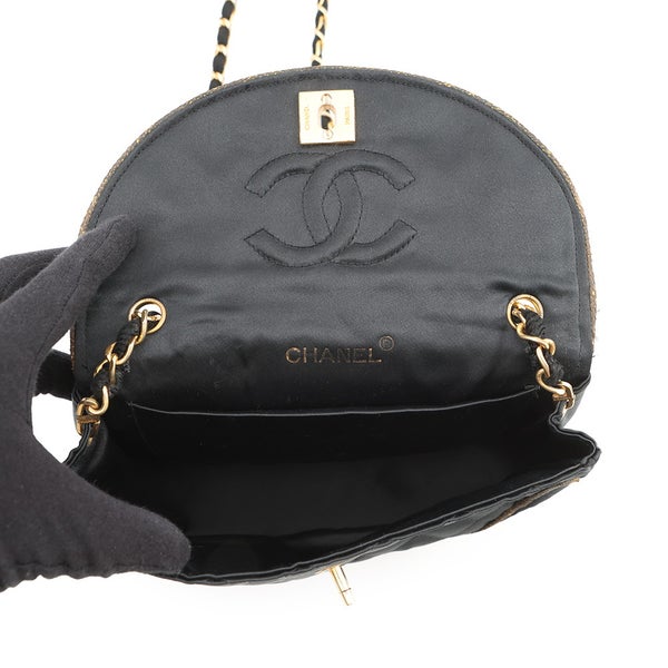 シャネル チェーンショルダーバッグ マトラッセ ココマーク サテン CHANEL 黒