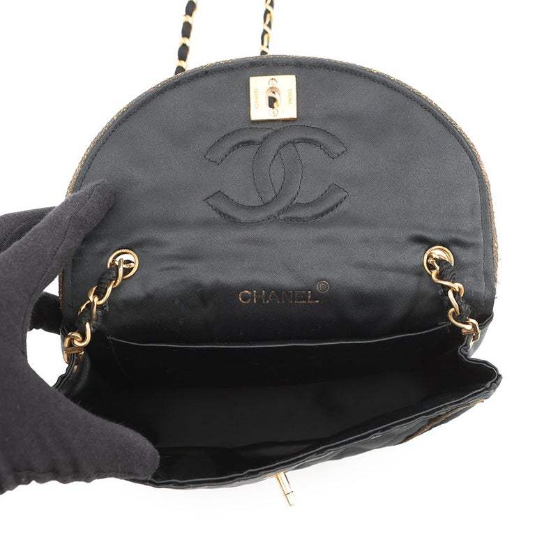 シャネル チェーンショルダーバッグ マトラッセ ココマーク サテン CHANEL 黒