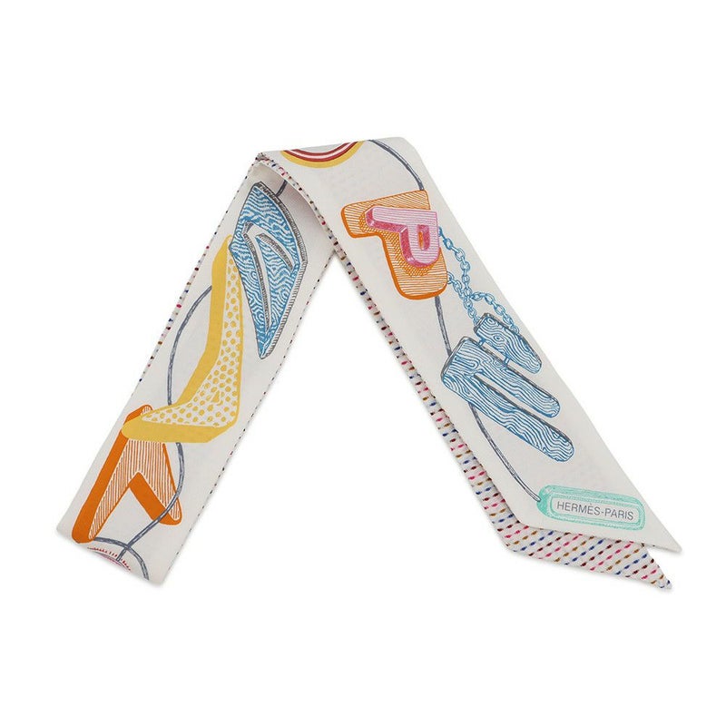 エルメス スカーフ ツイリー シュヴァロスコープ ネオン ポワンティエ 刺繍 シルク HERMES 2023春夏
