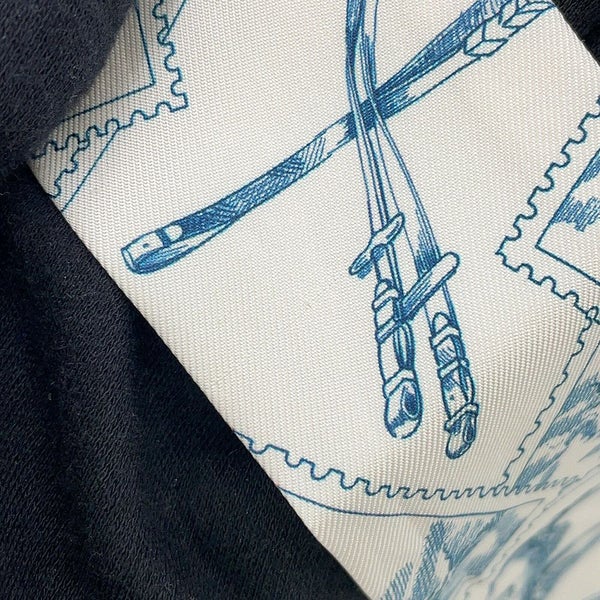 エルメス スカーフ ツイリー フォーブルの切手愛好家 HERMES シルクツイル 2025年秋冬