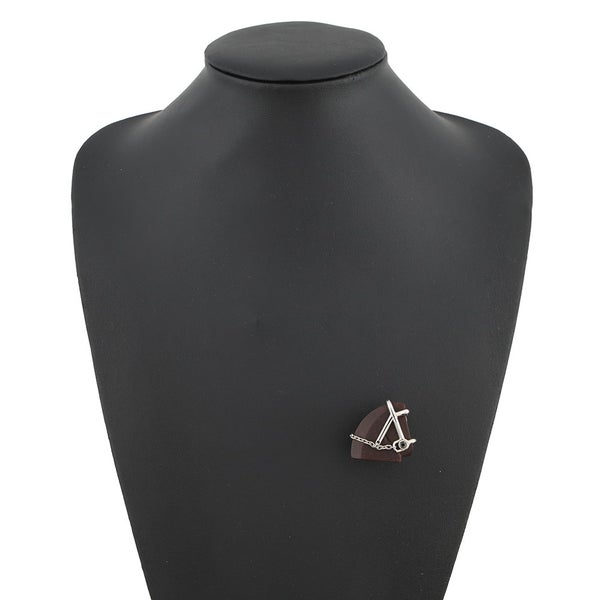 エルメス ブローチ シュヴァル ブラウン/シルバー金具 メタル/ヴュルカニウム HERMES