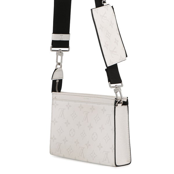 ルイヴィトン ショルダーバッグ モノグラム タイガ ガストン・ウェアラブル ウォレット M30935 LOUIS VUITTON 白