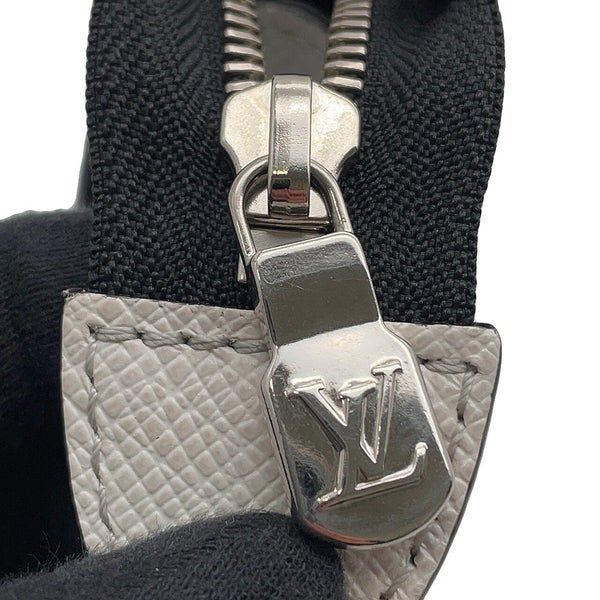 ルイヴィトン ショルダーバッグ モノグラム タイガ ガストン・ウェアラブル ウォレット M30935 LOUIS VUITTON 白