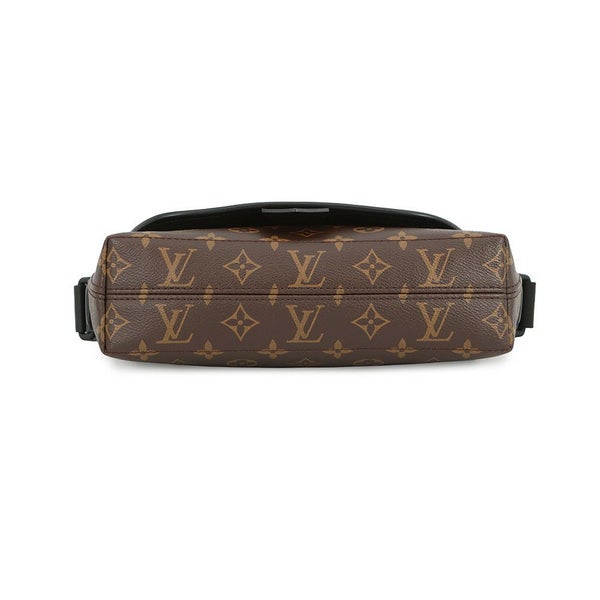 ルイヴィトン ショルダーバッグ モノグラム・マカサー マグネティック・メッセンジャー M45557 メンズ 黒 ブラック