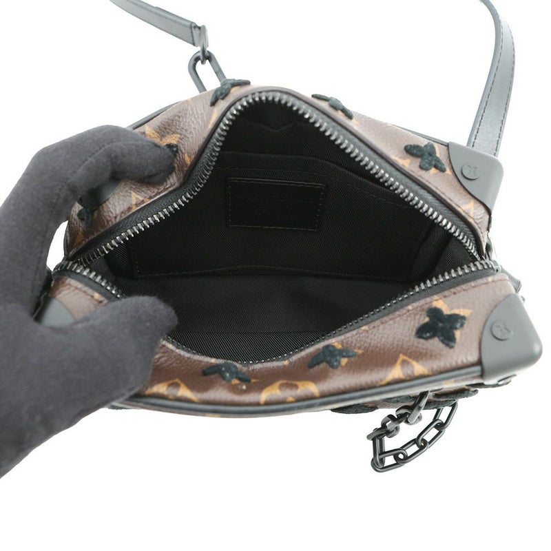 ルイヴィトン ショルダーバッグ モノグラム・タフタージュ ミニ ・ソフトトランク M68970 ブラック 黒