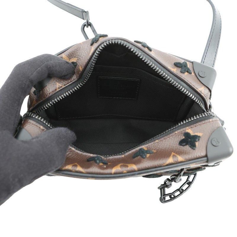 ルイヴィトン ショルダーバッグ モノグラム・タフタージュ ミニ ・ソフトトランク M68970 ブラック 黒