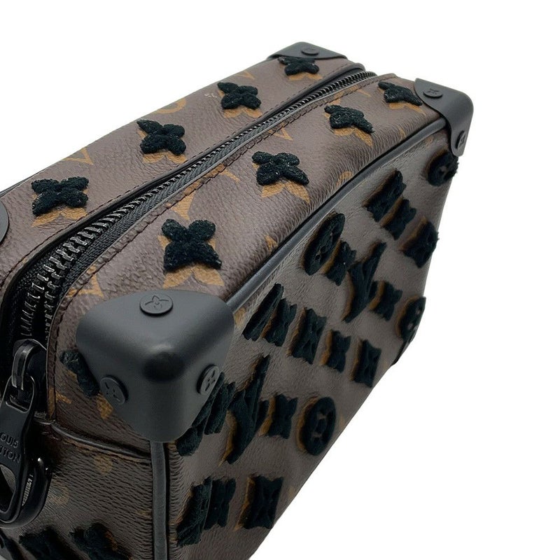 ルイヴィトン ショルダーバッグ モノグラム・タフタージュ ミニ ・ソフトトランク M68970 ブラック 黒