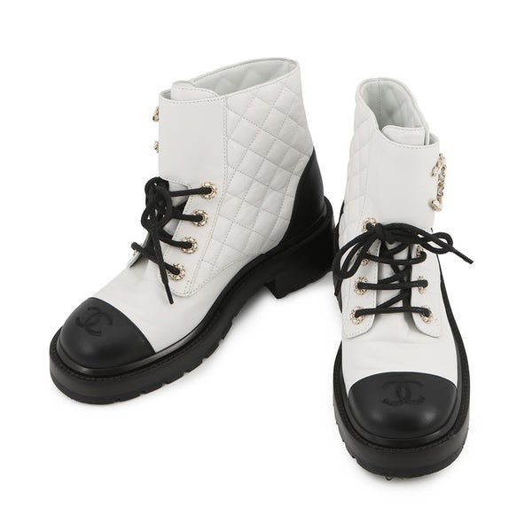シャネル ショートブーツ マトラッセ ココマーク CHANEL19 レザー レディースサイズ36 1/2C G36424 CHANEL 靴 白 黒